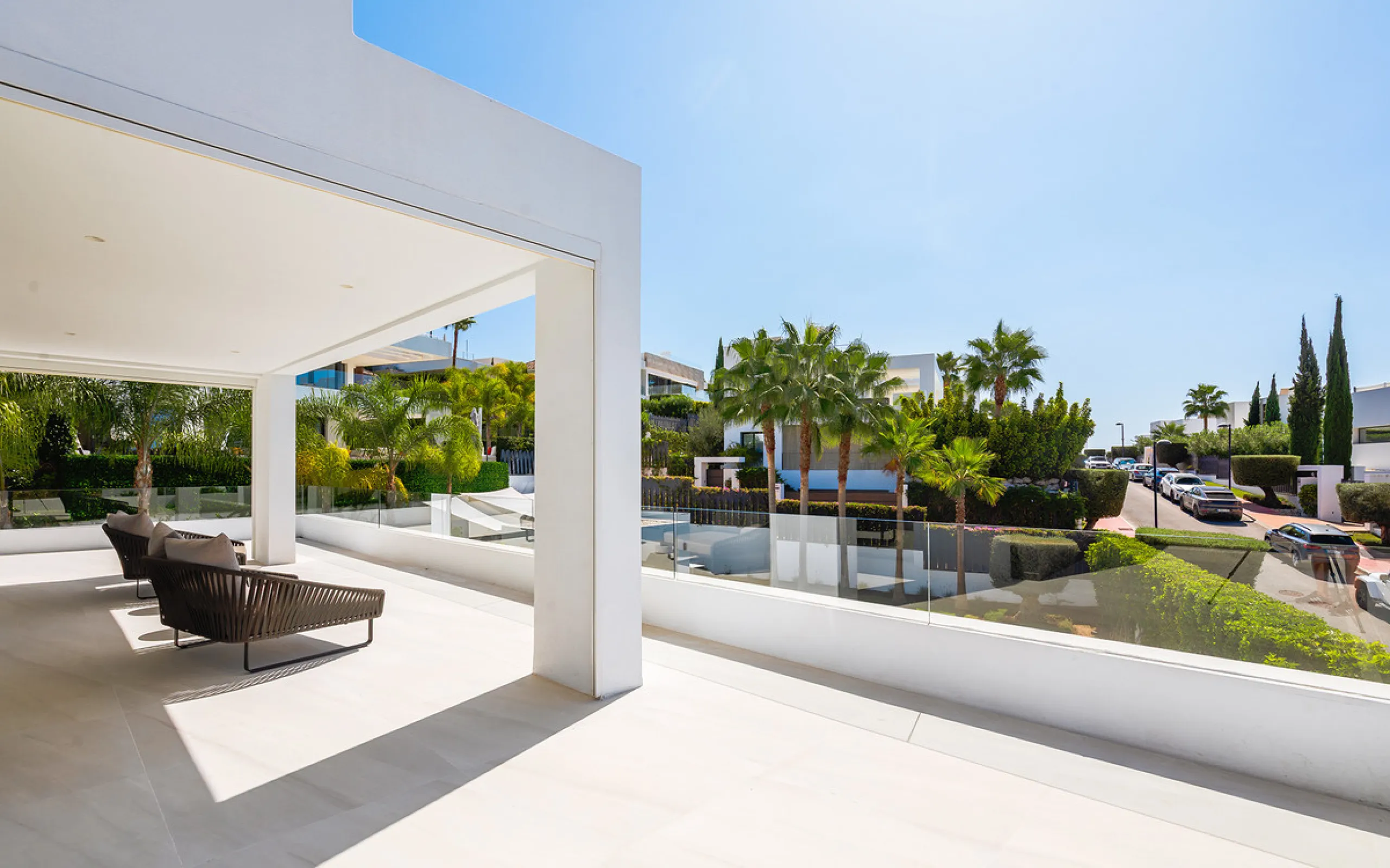 House - Detached Villa в продаже в Marbella, Málaga. В доме 7 спален и 6 ванных комнат. Площадь дома 913 м². Площадь участка 1070 м²