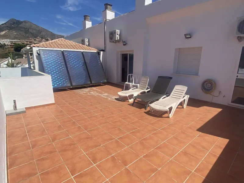 Huge price reduction! Excellent 3/4 Bedroom Duplex Penthouse with Solarium in Torrequebrada, Benalmadena! NOW €488,000!