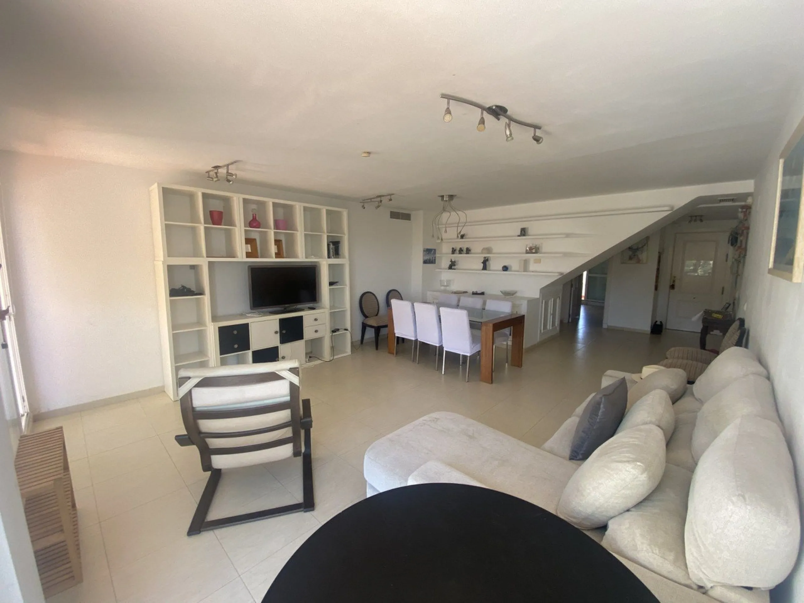 Huge price reduction! Excellent 3/4 Bedroom Duplex Penthouse with Solarium in Torrequebrada, Benalmadena! NOW €488,000!