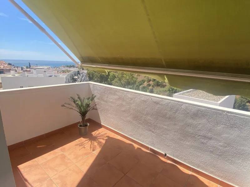 Huge price reduction! Excellent 3/4 Bedroom Duplex Penthouse with Solarium in Torrequebrada, Benalmadena! NOW €488,000!