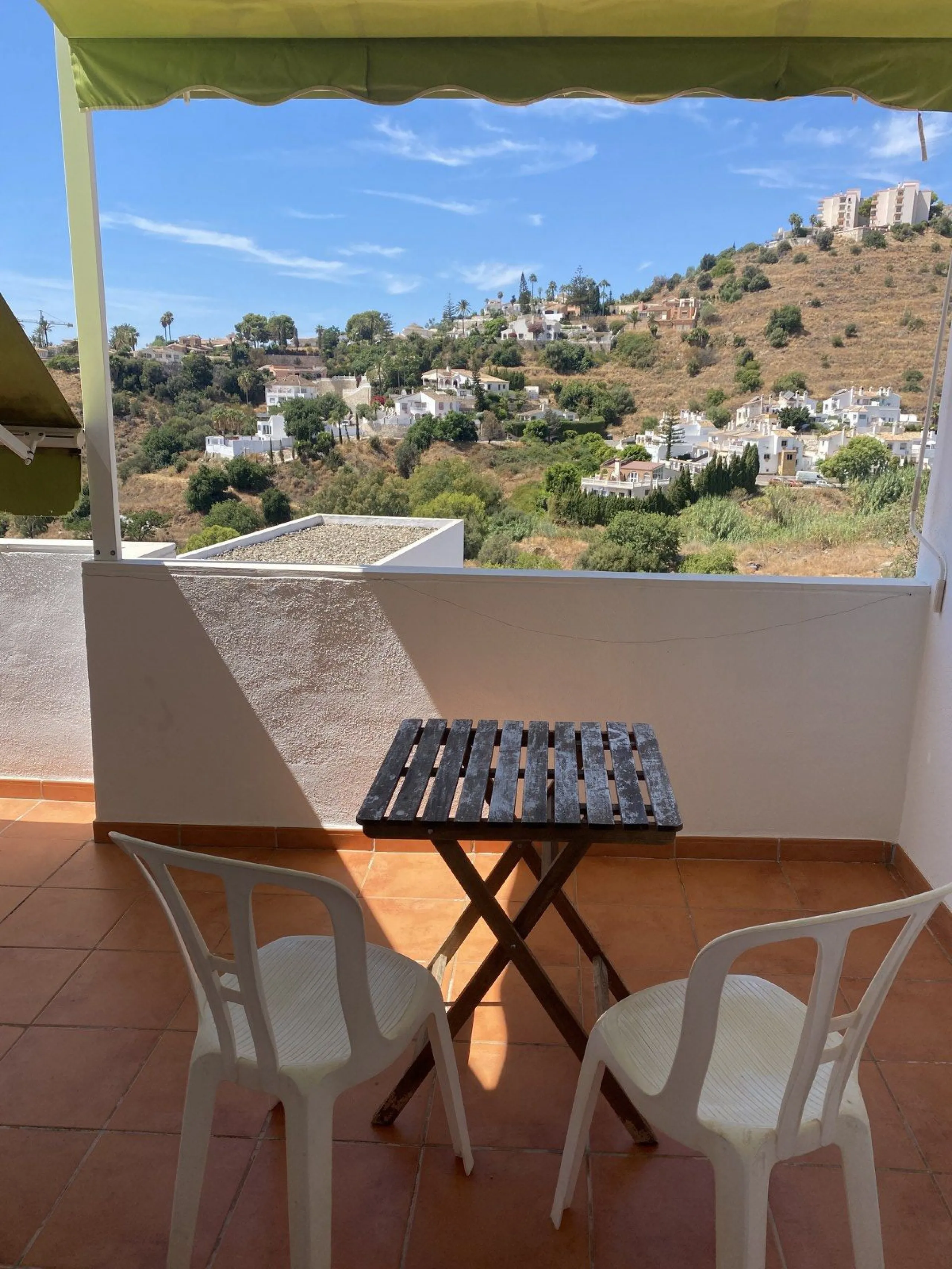 Huge price reduction! Excellent 3/4 Bedroom Duplex Penthouse with Solarium in Torrequebrada, Benalmadena! NOW €488,000!