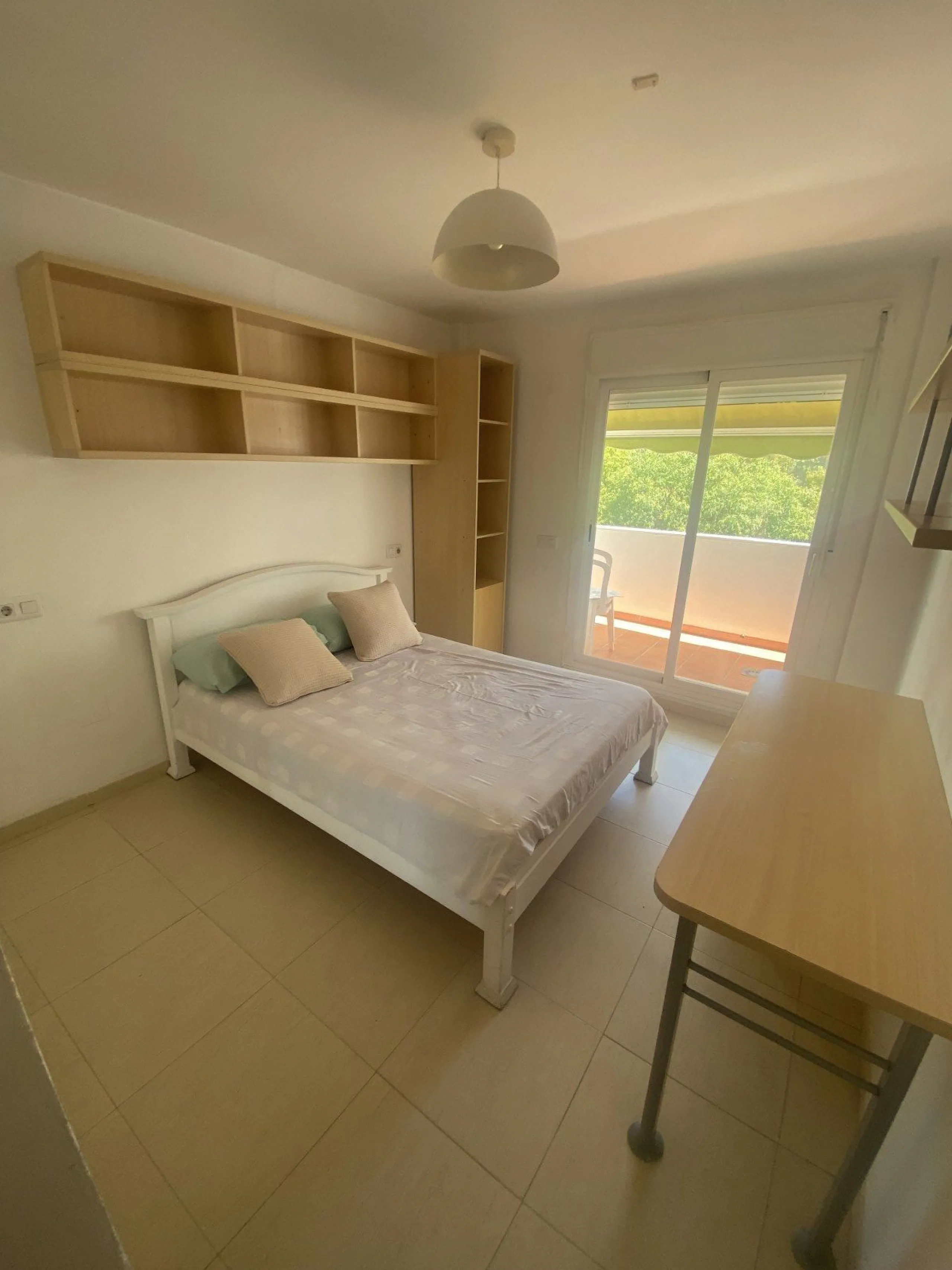 Huge price reduction! Excellent 3/4 Bedroom Duplex Penthouse with Solarium in Torrequebrada, Benalmadena! NOW €488,000!