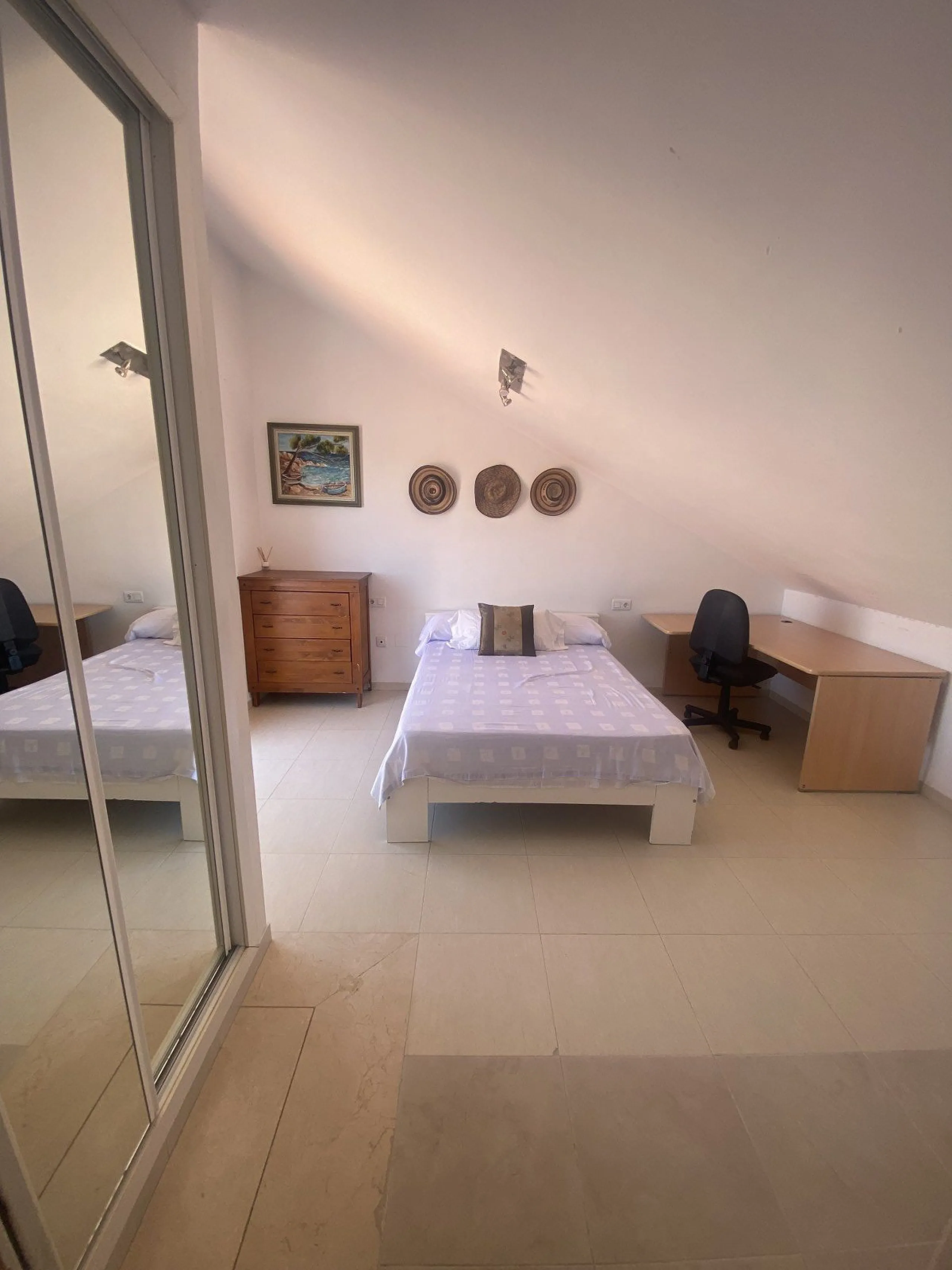 Huge price reduction! Excellent 3/4 Bedroom Duplex Penthouse with Solarium in Torrequebrada, Benalmadena! NOW €488,000!