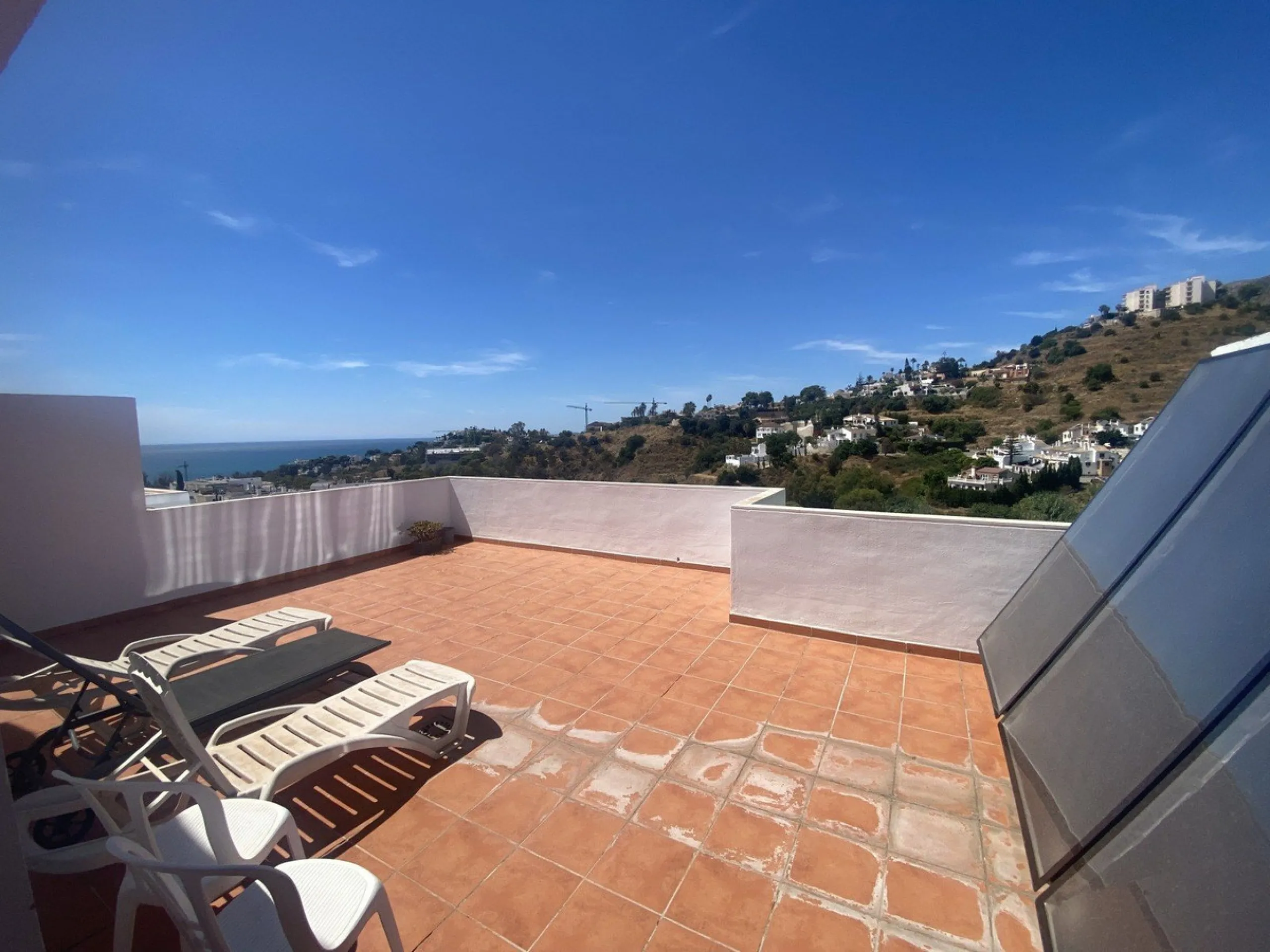 Huge price reduction! Excellent 3/4 Bedroom Duplex Penthouse with Solarium in Torrequebrada, Benalmadena! NOW €488,000!