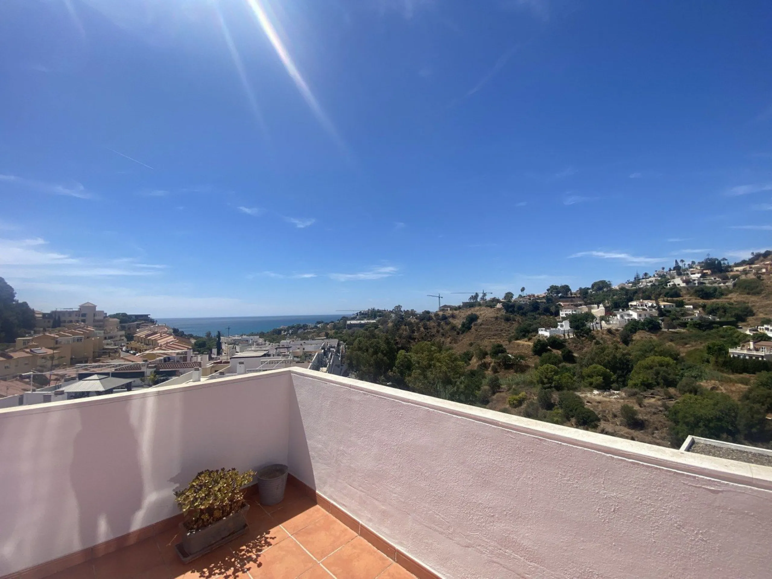 Huge price reduction! Excellent 3/4 Bedroom Duplex Penthouse with Solarium in Torrequebrada, Benalmadena! NOW €488,000!