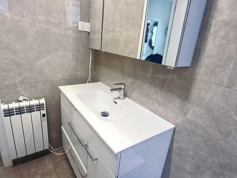 Modern Penthouse with Panoramic Views, Private Solarium and EV Charging – Estepona Center
