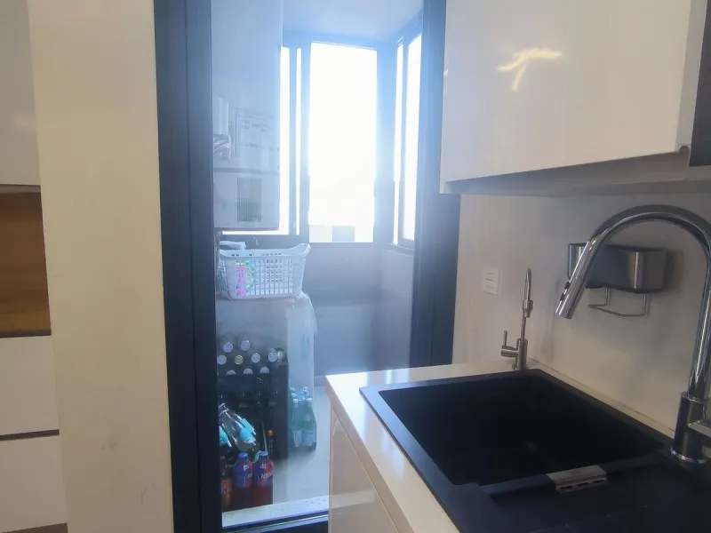 Modern Penthouse with Panoramic Views, Private Solarium and EV Charging – Estepona Center