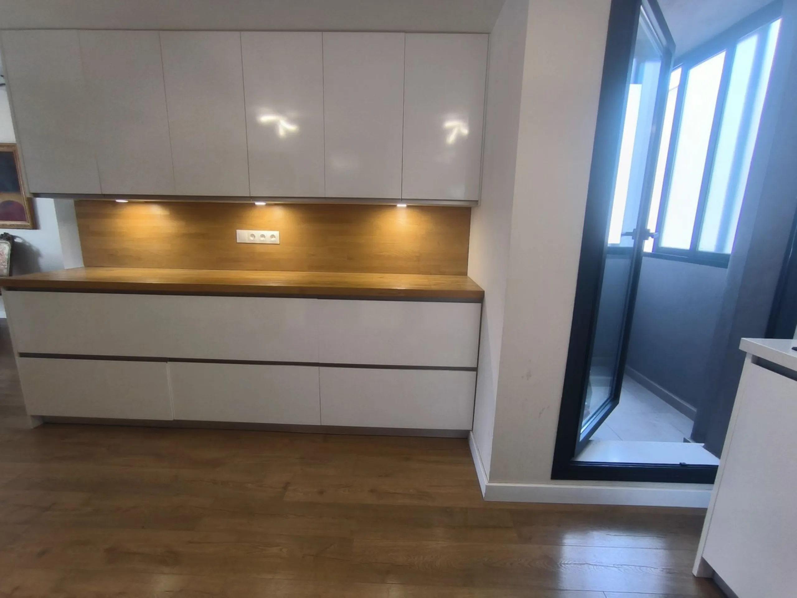 Modern Penthouse with Panoramic Views, Private Solarium and EV Charging – Estepona Center