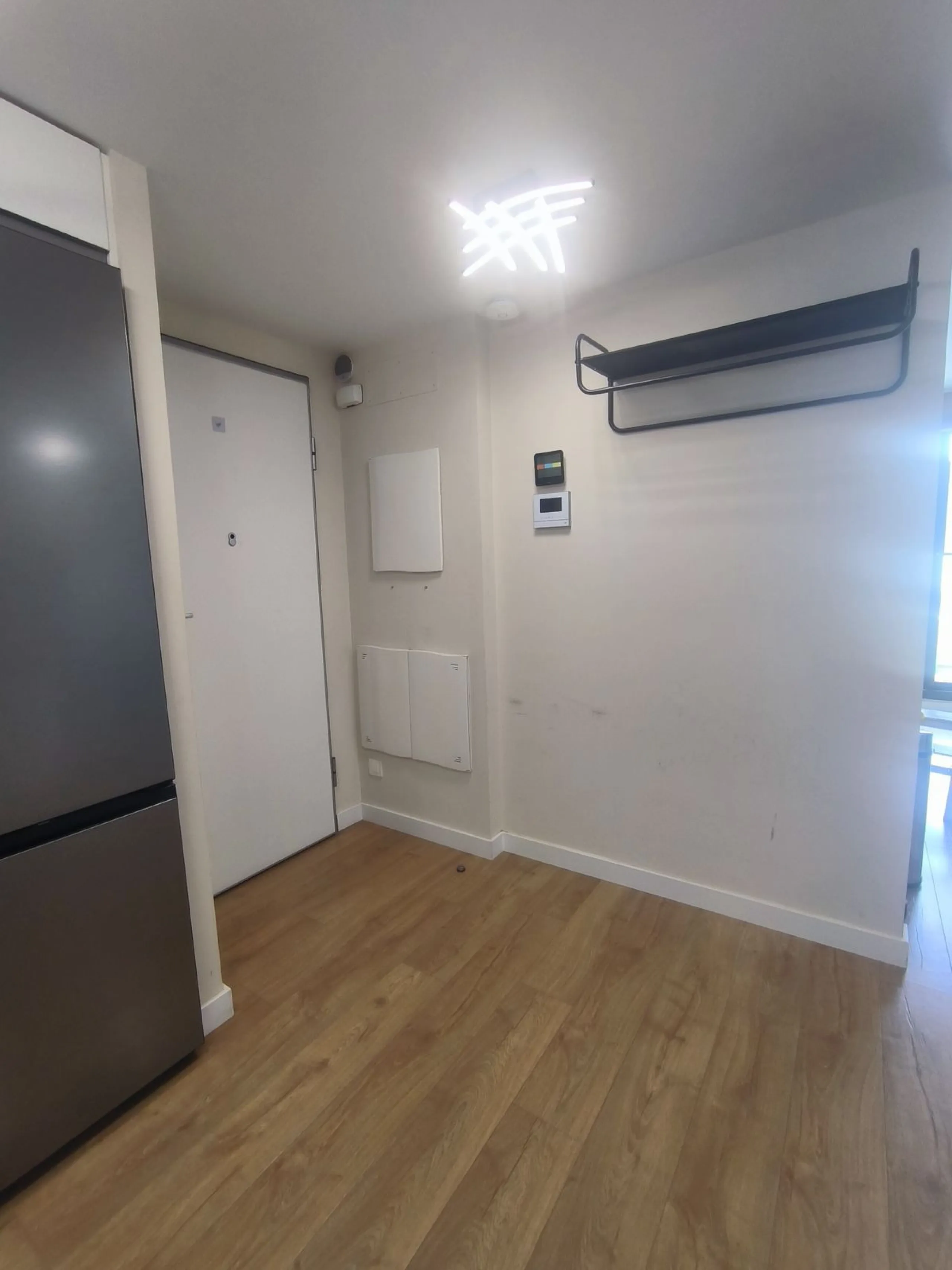 Modern Penthouse with Panoramic Views, Private Solarium and EV Charging – Estepona Center
