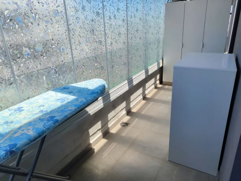 Modern Penthouse with Panoramic Views, Private Solarium and EV Charging – Estepona Center