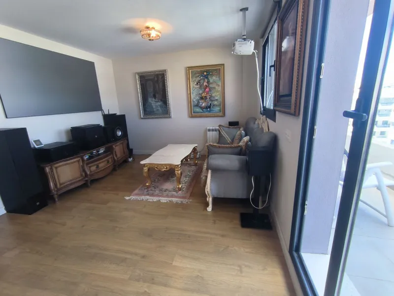 Modern Penthouse with Panoramic Views, Private Solarium and EV Charging – Estepona Center