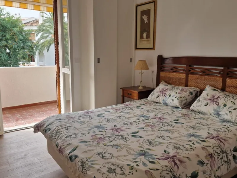 Apartment - Middle Floor Apartment в продаже в Marbella, Málaga. В доме 2 спален и 2 ванных комнат. Площадь дома 120 м²