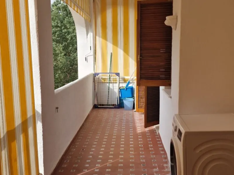 Apartment - Middle Floor Apartment в продаже в Marbella, Málaga. В доме 2 спален и 2 ванных комнат. Площадь дома 120 м²
