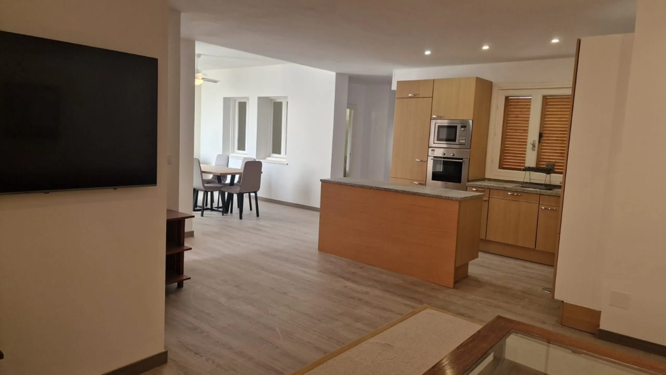 Apartment - Middle Floor Apartment в продаже в Marbella, Málaga. В доме 2 спален и 2 ванных комнат. Площадь дома 120 м²