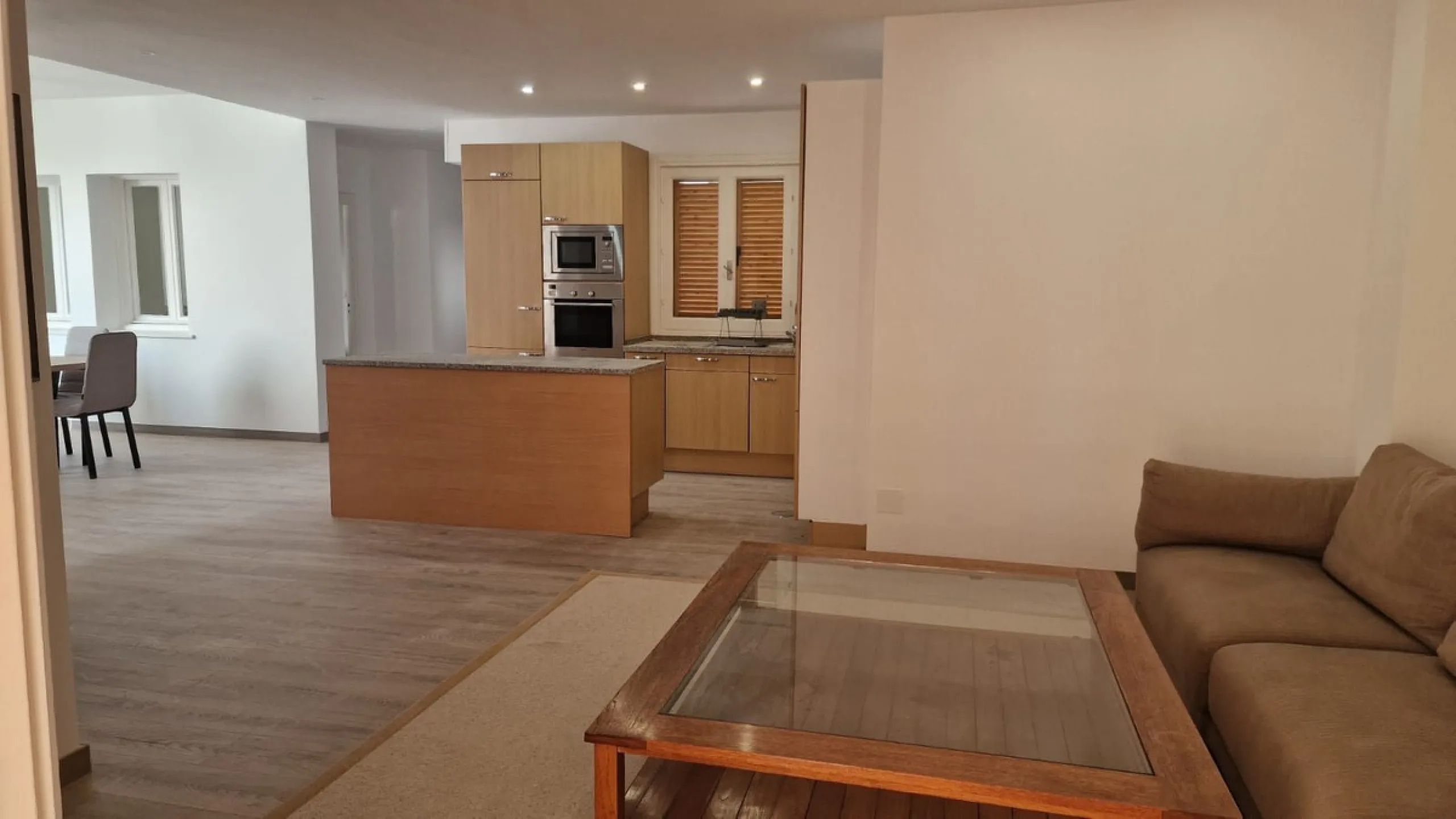 Apartment - Middle Floor Apartment в продаже в Marbella, Málaga. В доме 2 спален и 2 ванных комнат. Площадь дома 120 м²