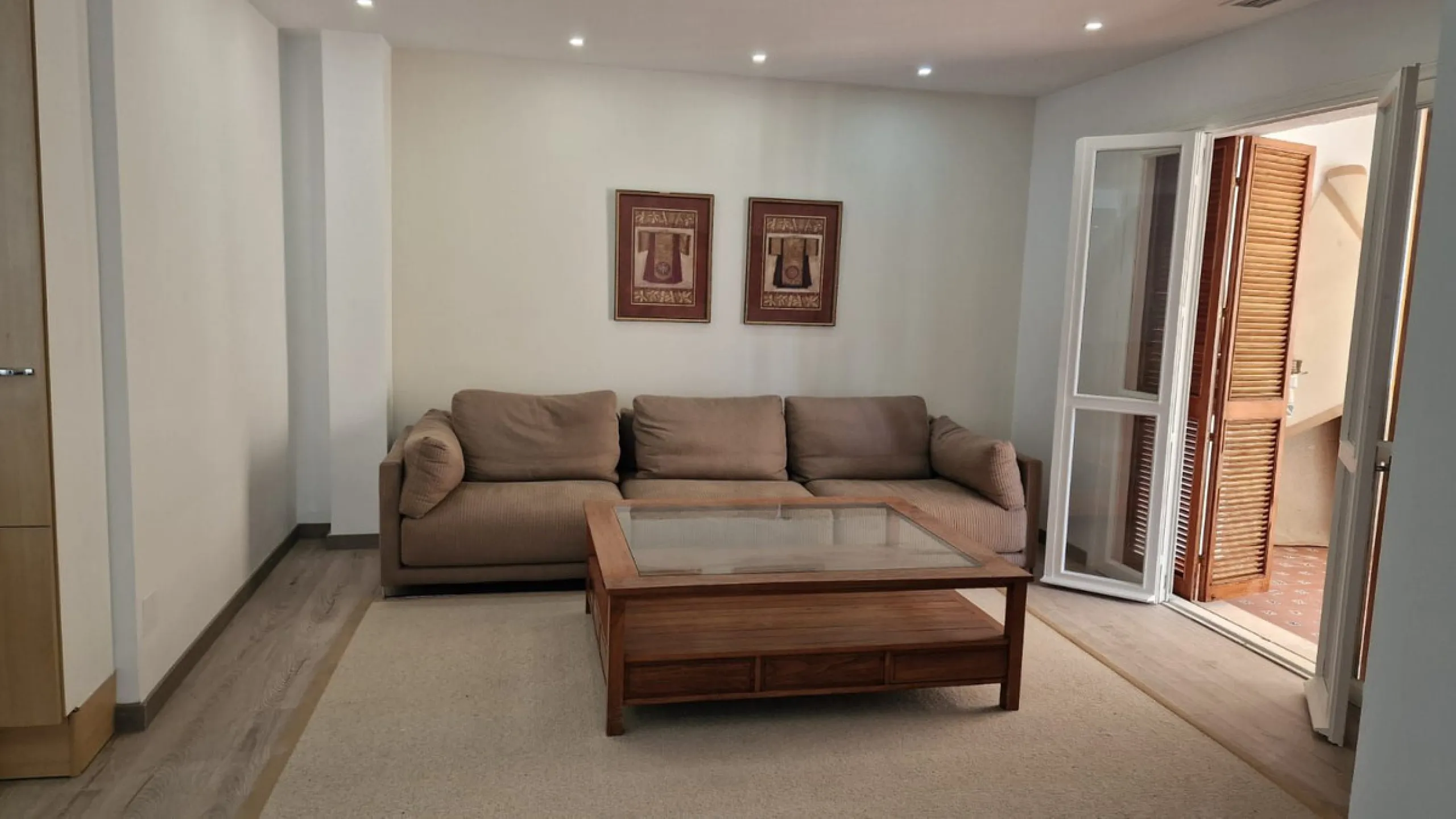 Apartment - Middle Floor Apartment в продаже в Marbella, Málaga. В доме 2 спален и 2 ванных комнат. Площадь дома 120 м²
