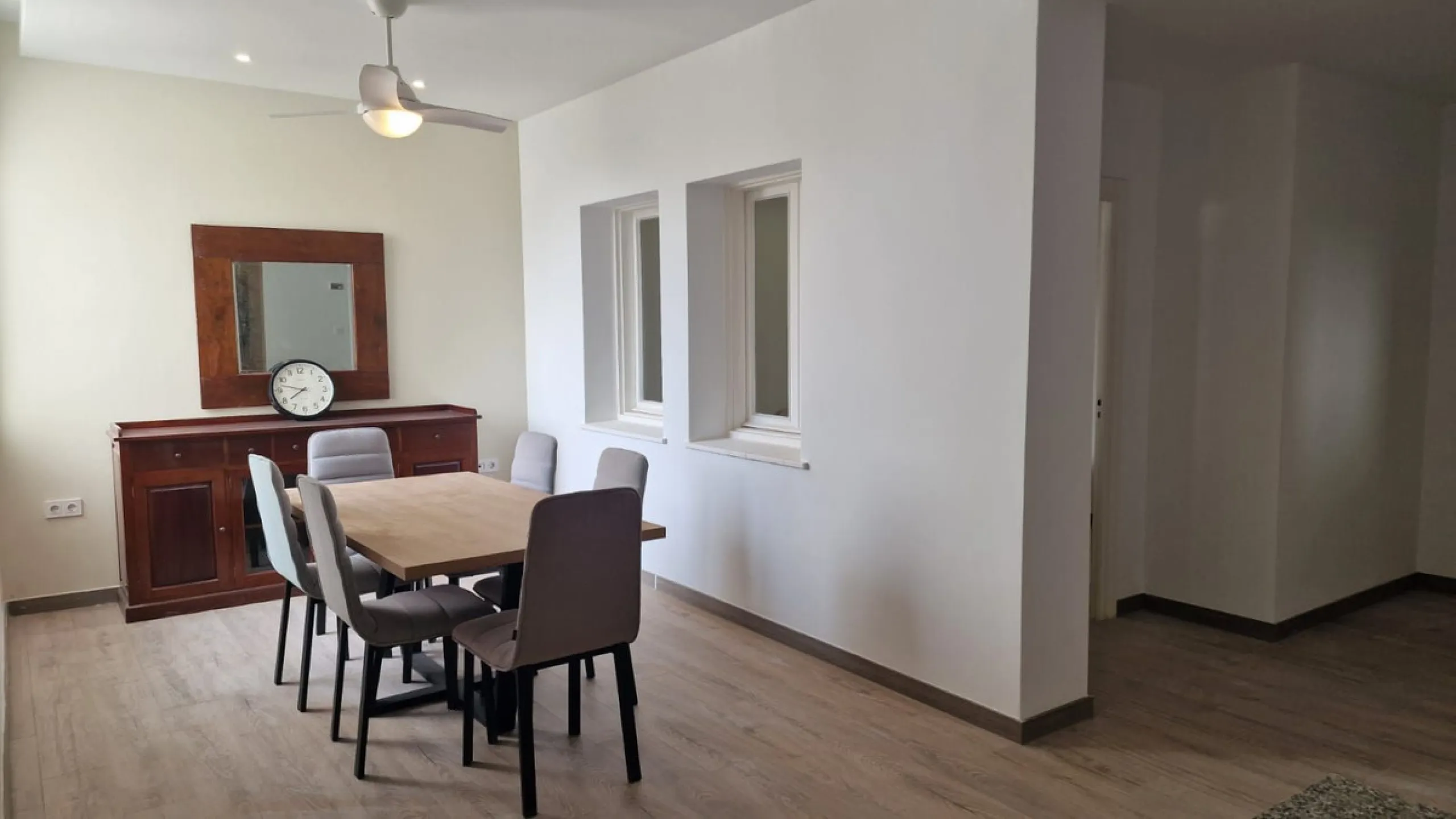 Apartment - Middle Floor Apartment в продаже в Marbella, Málaga. В доме 2 спален и 2 ванных комнат. Площадь дома 120 м²