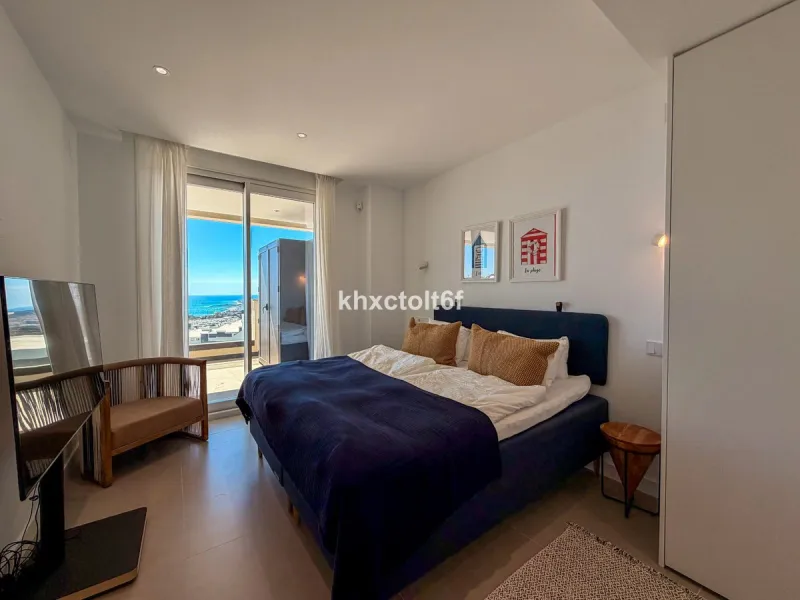 Apartment - Top Floor Apartment в продаже в Fuengirola, Málaga. В доме 2 спален и 2 ванных комнат. Площадь дома 105 м²