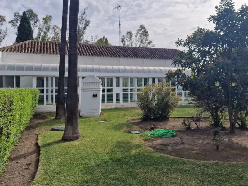 Apartment - Middle Floor Apartment в продаже в Marbella, Málaga. В доме 2 спален и 2 ванных комнат. Площадь дома 120 м²