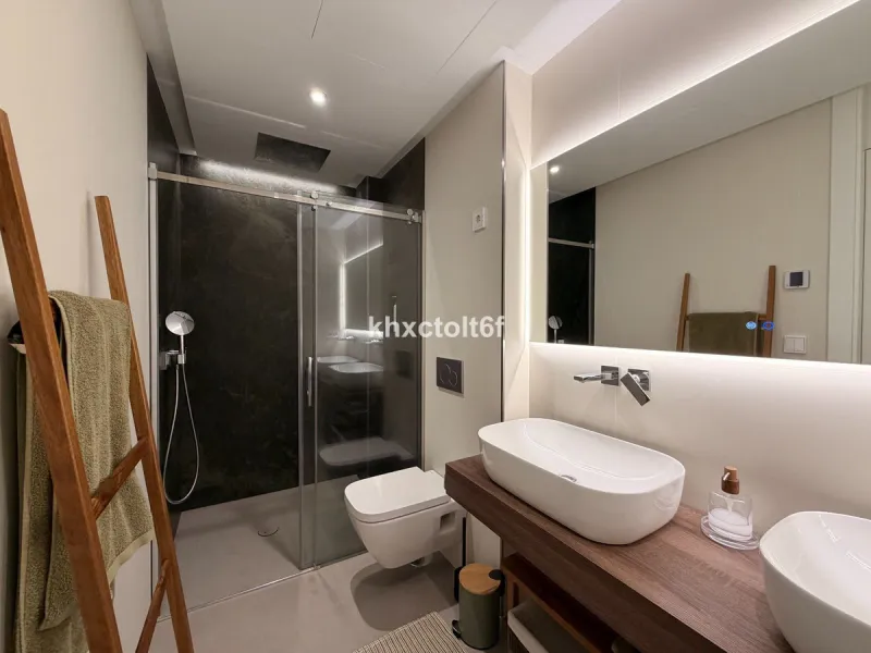 Apartment - Top Floor Apartment в продаже в Fuengirola, Málaga. В доме 2 спален и 2 ванных комнат. Площадь дома 105 м²