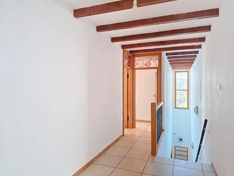 Architect-Designed Masterpiece with Unrivalled Build Quality and Breathtaking Mountain Views