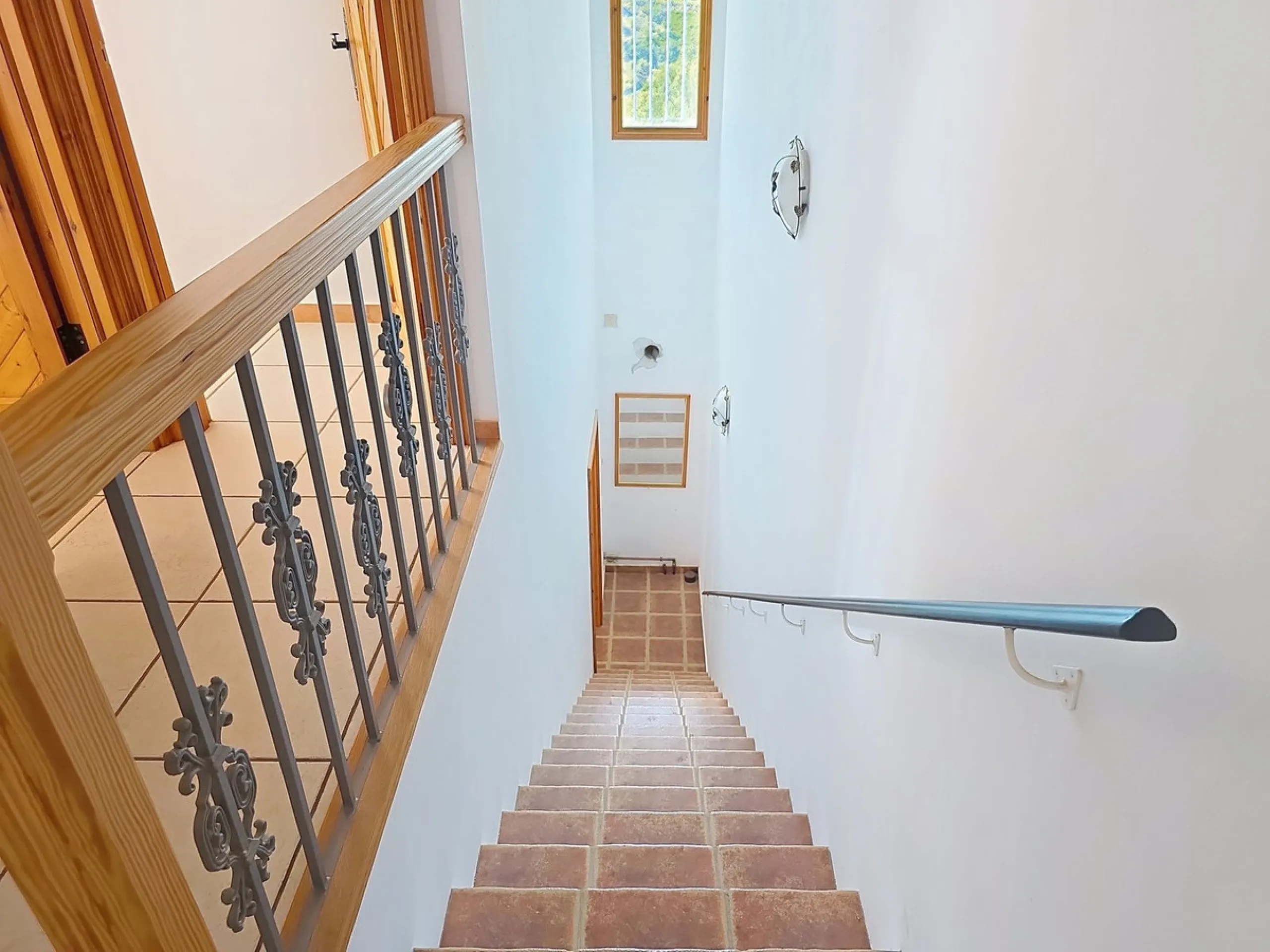 Architect-Designed Masterpiece with Unrivalled Build Quality and Breathtaking Mountain Views