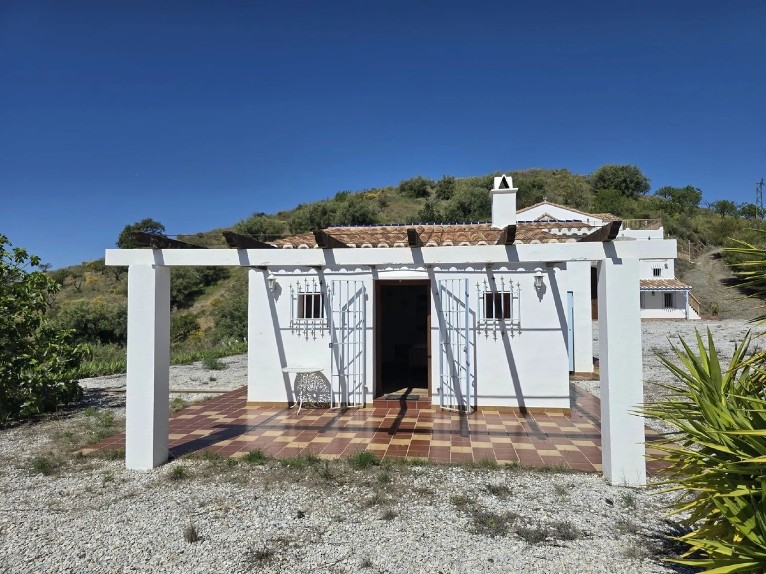 Architect-Designed Masterpiece with Unrivalled Build Quality and Breathtaking Mountain Views