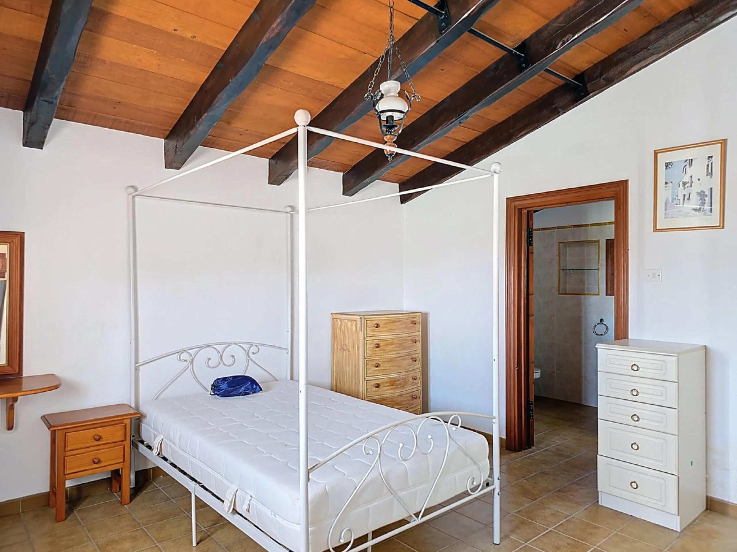 Architect-Designed Masterpiece with Unrivalled Build Quality and Breathtaking Mountain Views