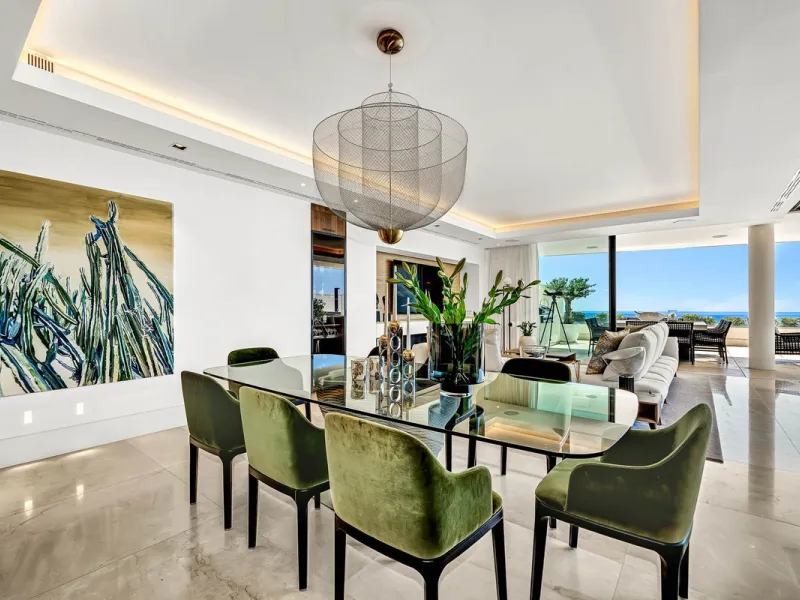 Apartment - Ground Floor Apartment в продаже в Benahavís, Málaga. В доме 3 спален и 4 ванных комнат. Площадь дома 175 м²