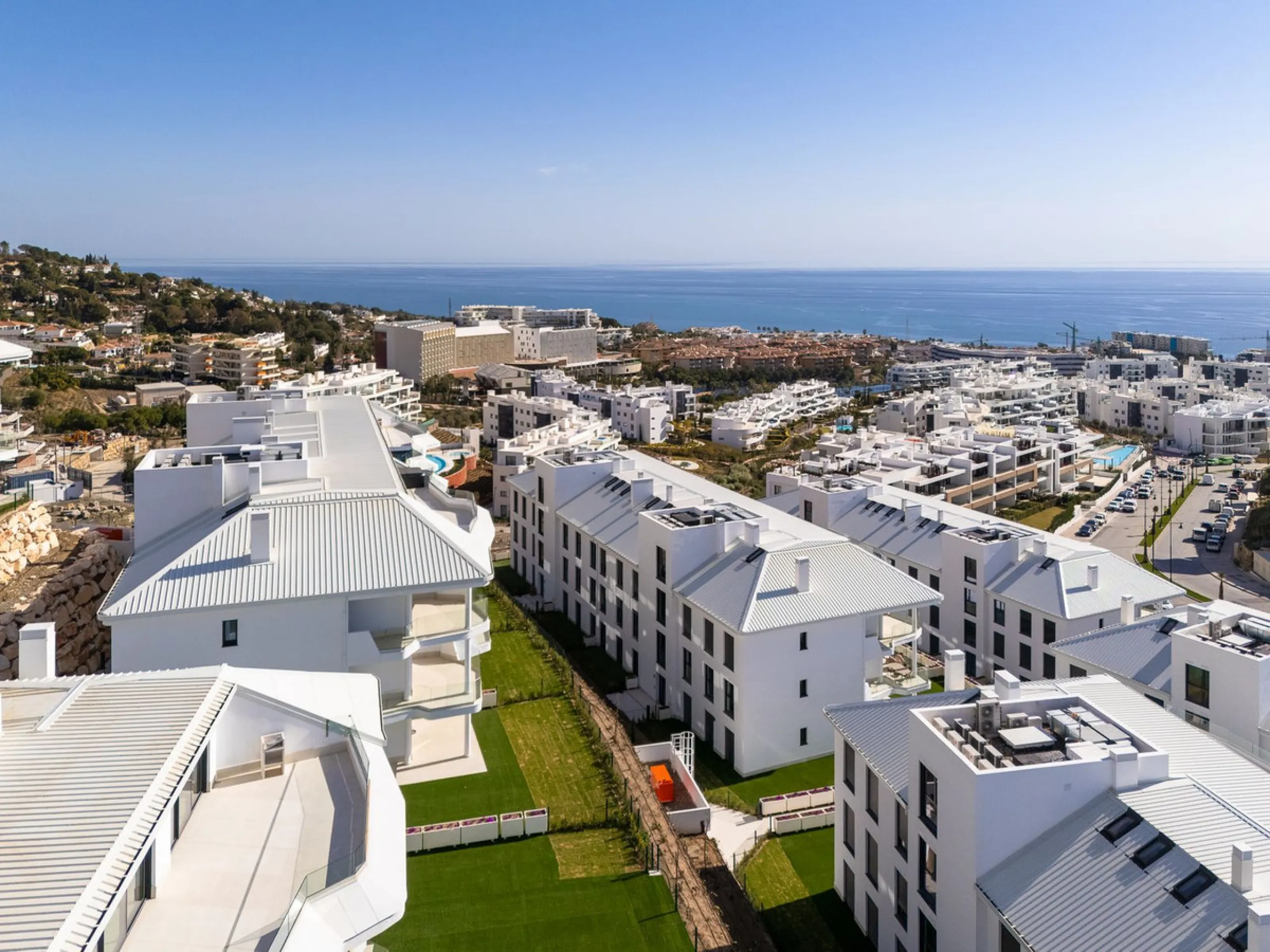Apartment - Ground Floor Apartment в продаже в Fuengirola, Málaga. В доме 3 спален и 2 ванных комнат. Площадь дома 93 м². Площадь участка 200 м²
