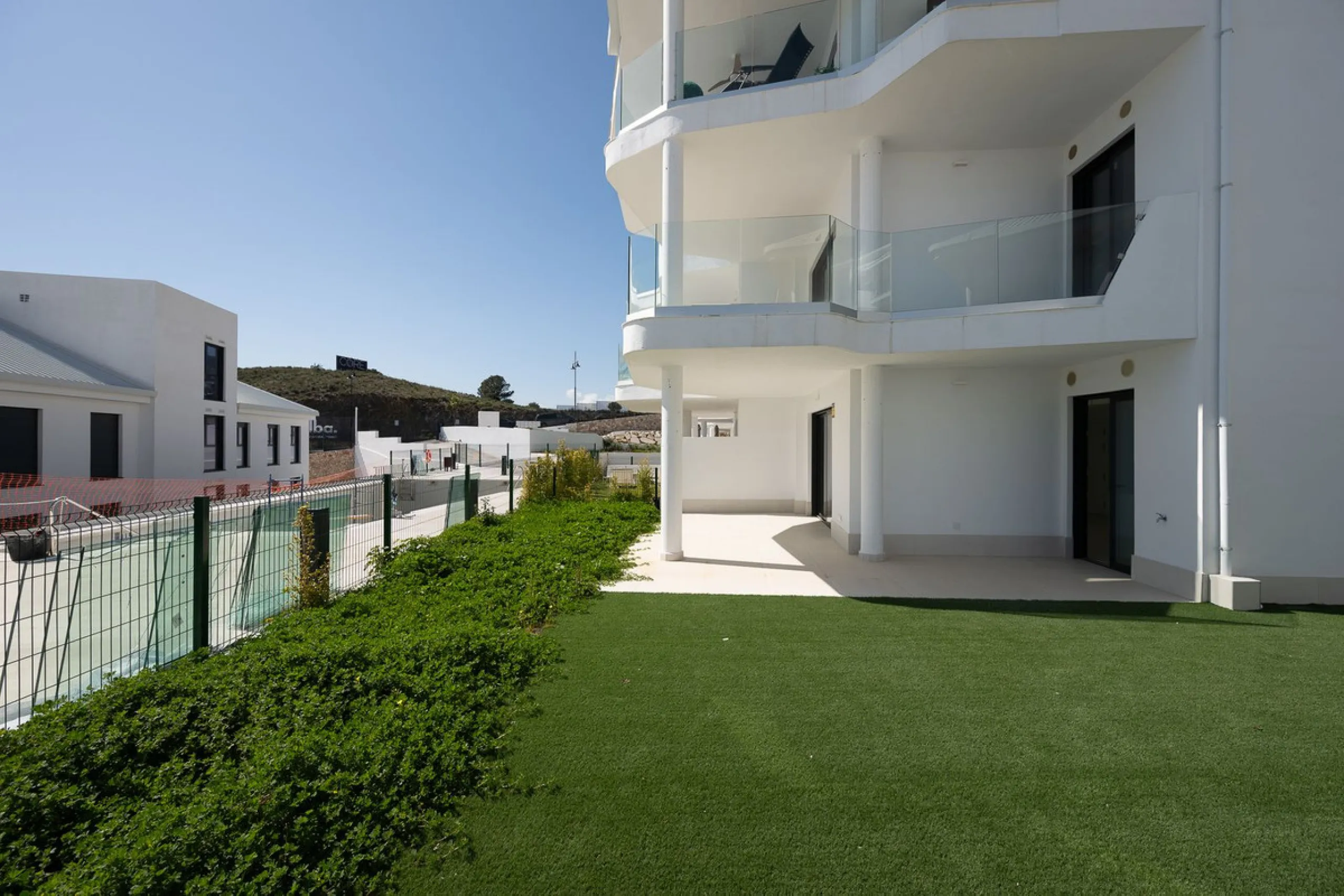 Apartment - Ground Floor Apartment в продаже в Fuengirola, Málaga. В доме 3 спален и 2 ванных комнат. Площадь дома 93 м². Площадь участка 200 м²