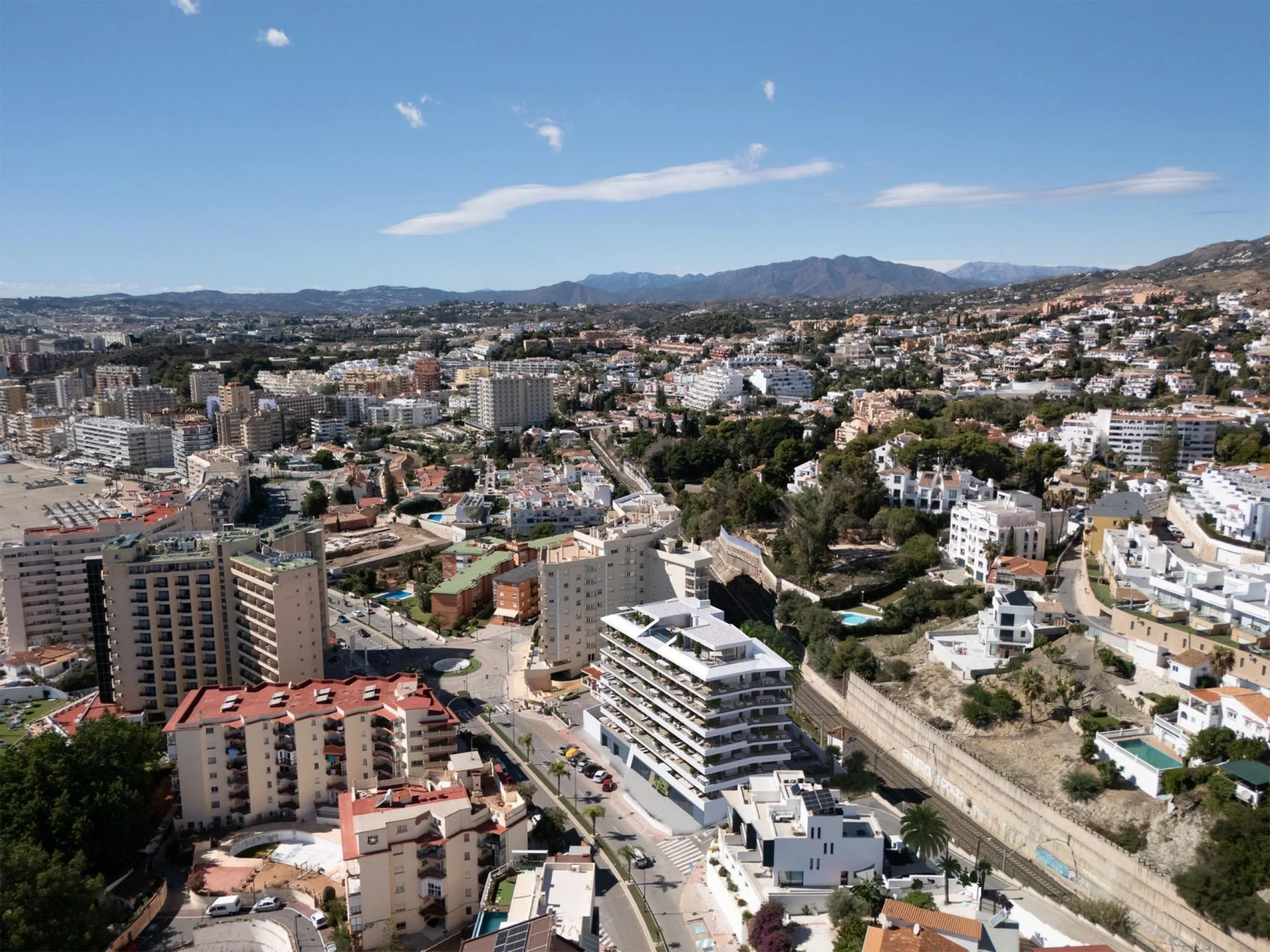 Exclusive New-Build Apartments and Penthouses with Sea Views in Fuengirola& & Luxury Living Redefined on the Costa del Sol& This exceptional new residential development in Carvajal, Fuengirola, features 35 exclusive homes that combine modern arch