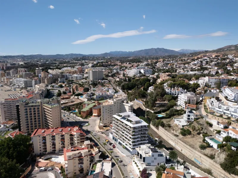 Exclusive New-Build Apartments and Penthouses with Sea Views in Fuengirola& & Luxury Living Redefined on the Costa del Sol& This exceptional new residential development in Carvajal, Fuengirola, features 35 exclusive homes that combine modern arch