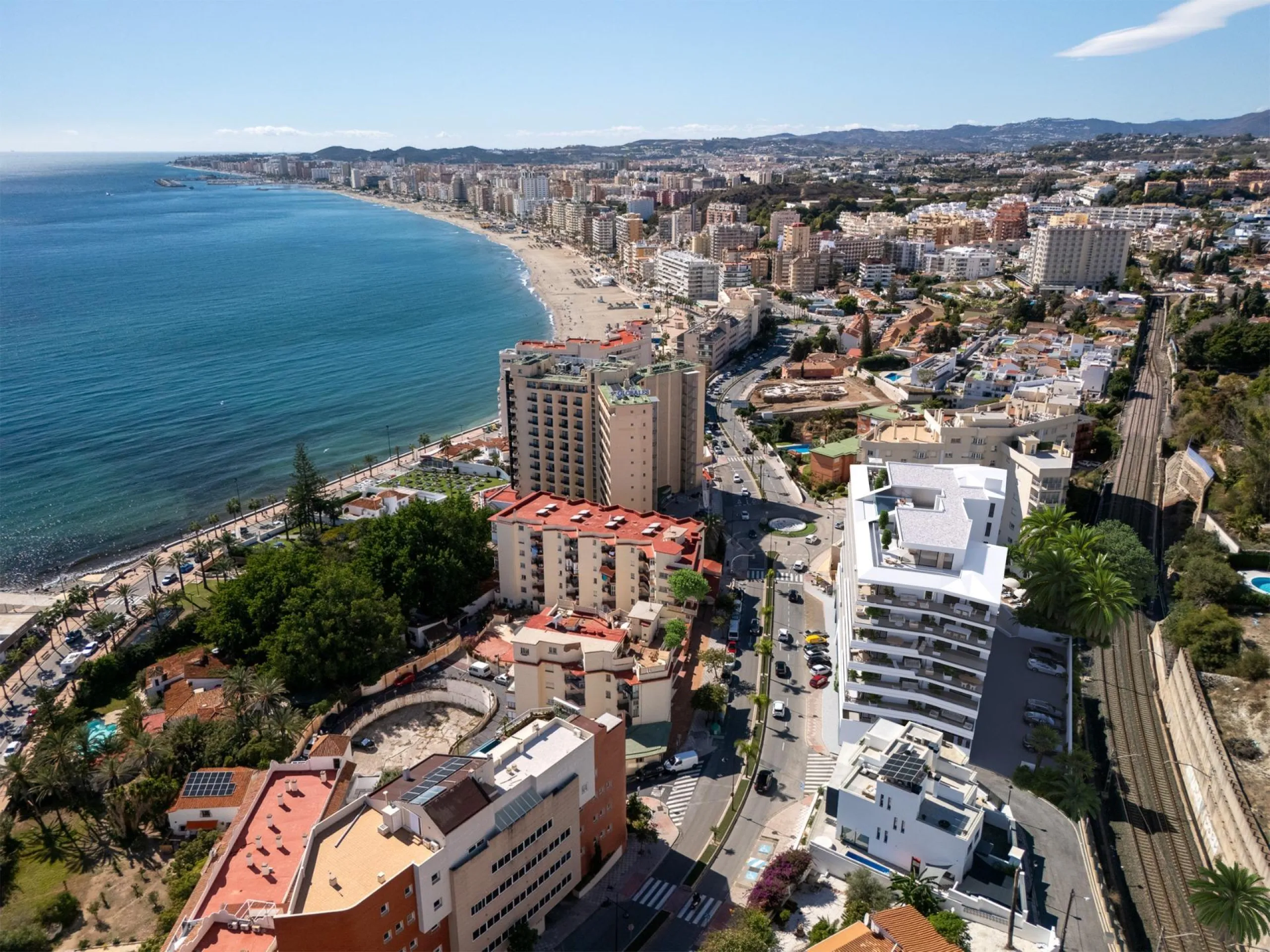 Exclusive New-Build Apartments and Penthouses with Sea Views in Fuengirola& & Luxury Living Redefined on the Costa del Sol& This exceptional new residential development in Carvajal, Fuengirola, features 35 exclusive homes that combine modern arch