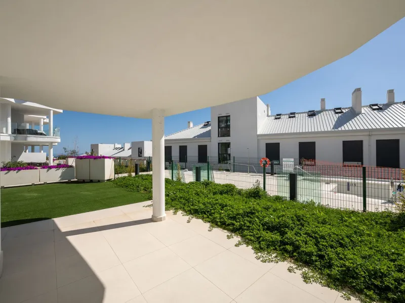 Apartment - Ground Floor Apartment в продаже в Fuengirola, Málaga. В доме 3 спален и 2 ванных комнат. Площадь дома 93 м². Площадь участка 200 м²