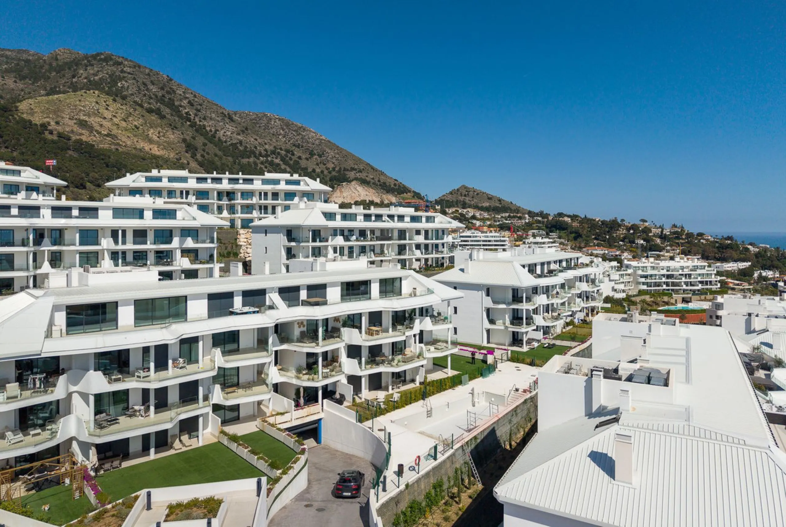 Apartment - Ground Floor Apartment в продаже в Fuengirola, Málaga. В доме 3 спален и 2 ванных комнат. Площадь дома 93 м². Площадь участка 200 м²