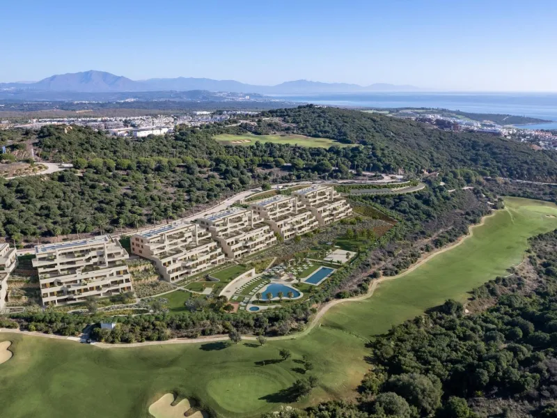 Exclusive New Build Residential Development in La Alcaidesa with Sea and Golf Views& & Modern homes in a privileged location on the Costa del Sol& Discover this new residential complex in La Alcaidesa, a quiet and picturesque enclave by the Medit