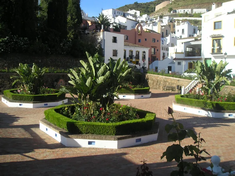 New-Build Apartments and Penthouses for Sale in the Heart of Benahavís, Costa del Sol& & Exclusive Residential in a Privileged Location& Located in the charming Andalusian village of Benahavís, this new residential complex consists of 28 contempo
