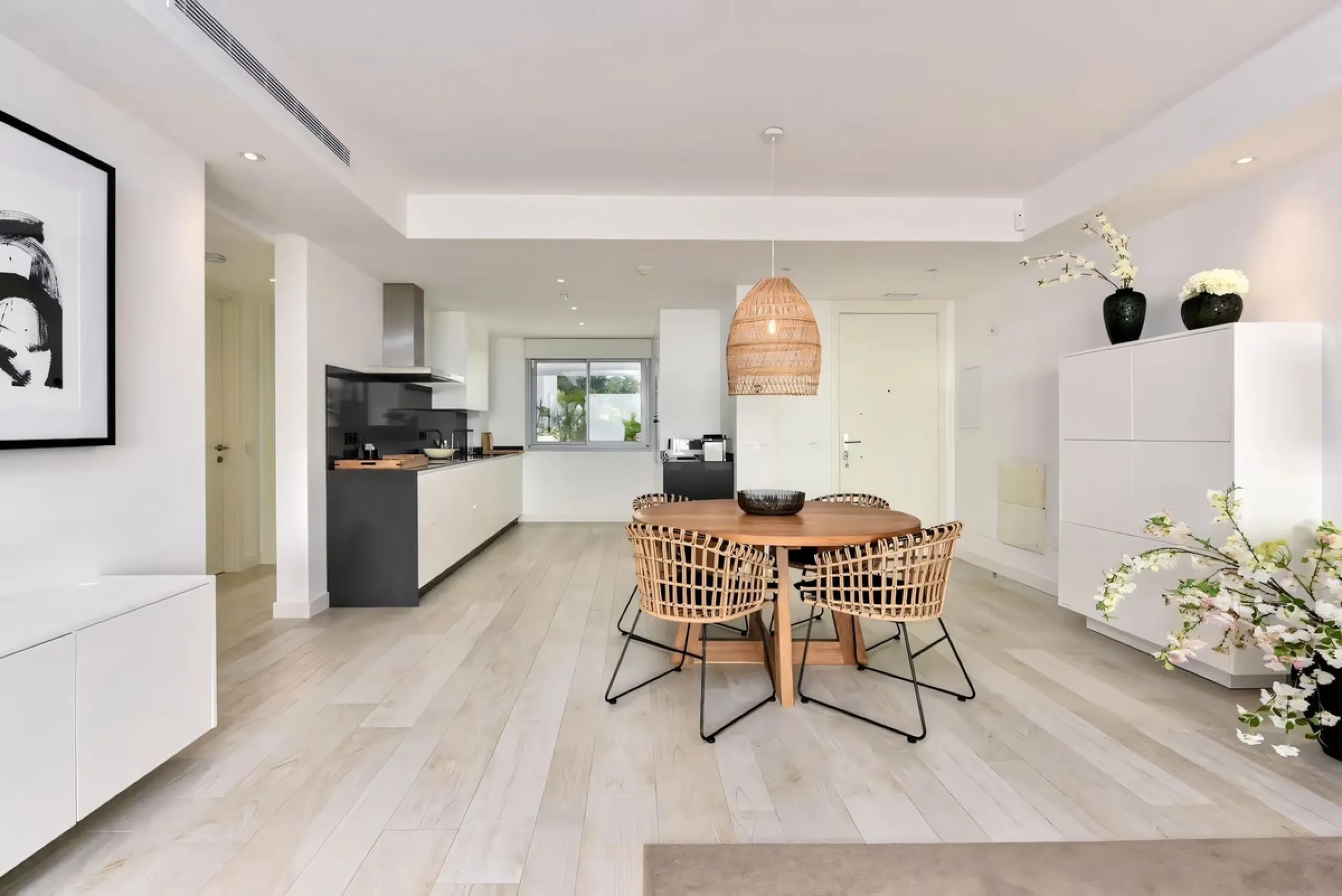 We are pleased to present this bright; modern  and stunning elevated ground floor apartment in the heart of  Casares; Alcazaba lagoon.  The open-concept living area seamlessly connects to a modern dining space, creating a comfortable environment filled wi