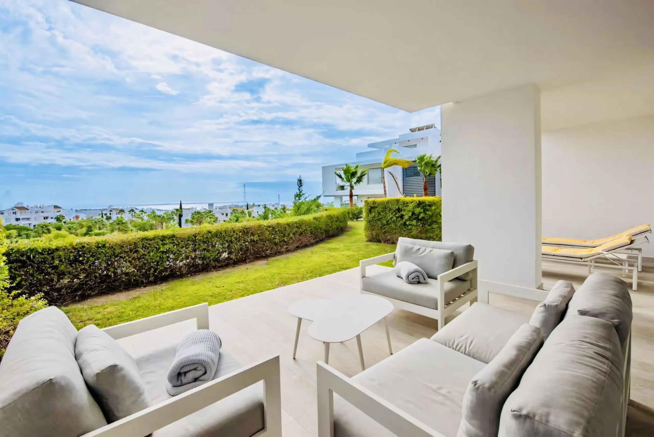 We are pleased to present this bright; modern  and stunning elevated ground floor apartment in the heart of  Casares; Alcazaba lagoon.  The open-concept living area seamlessly connects to a modern dining space, creating a comfortable environment filled wi