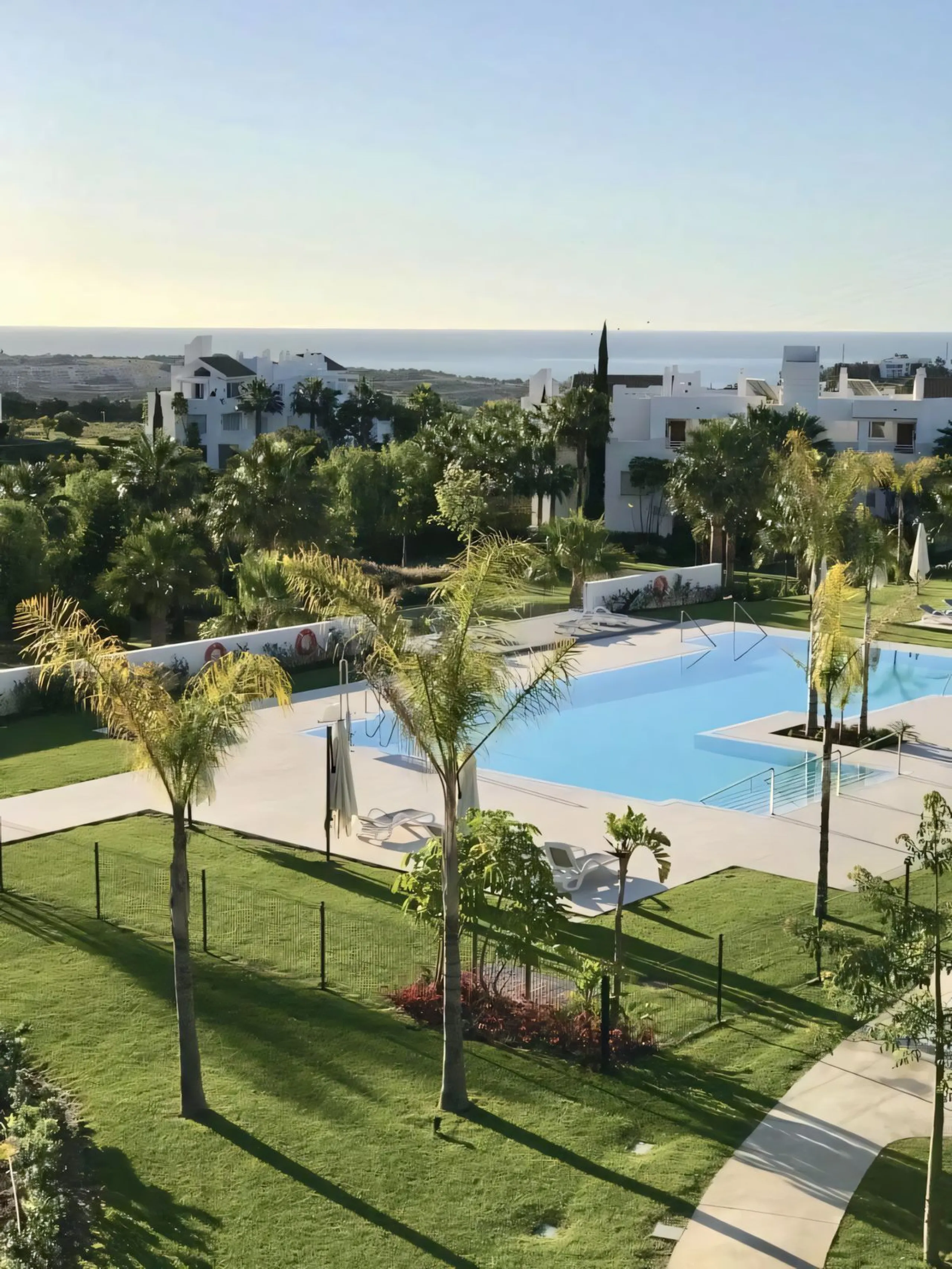 We are pleased to present this bright; modern  and stunning elevated ground floor apartment in the heart of  Casares; Alcazaba lagoon.  The open-concept living area seamlessly connects to a modern dining space, creating a comfortable environment filled wi