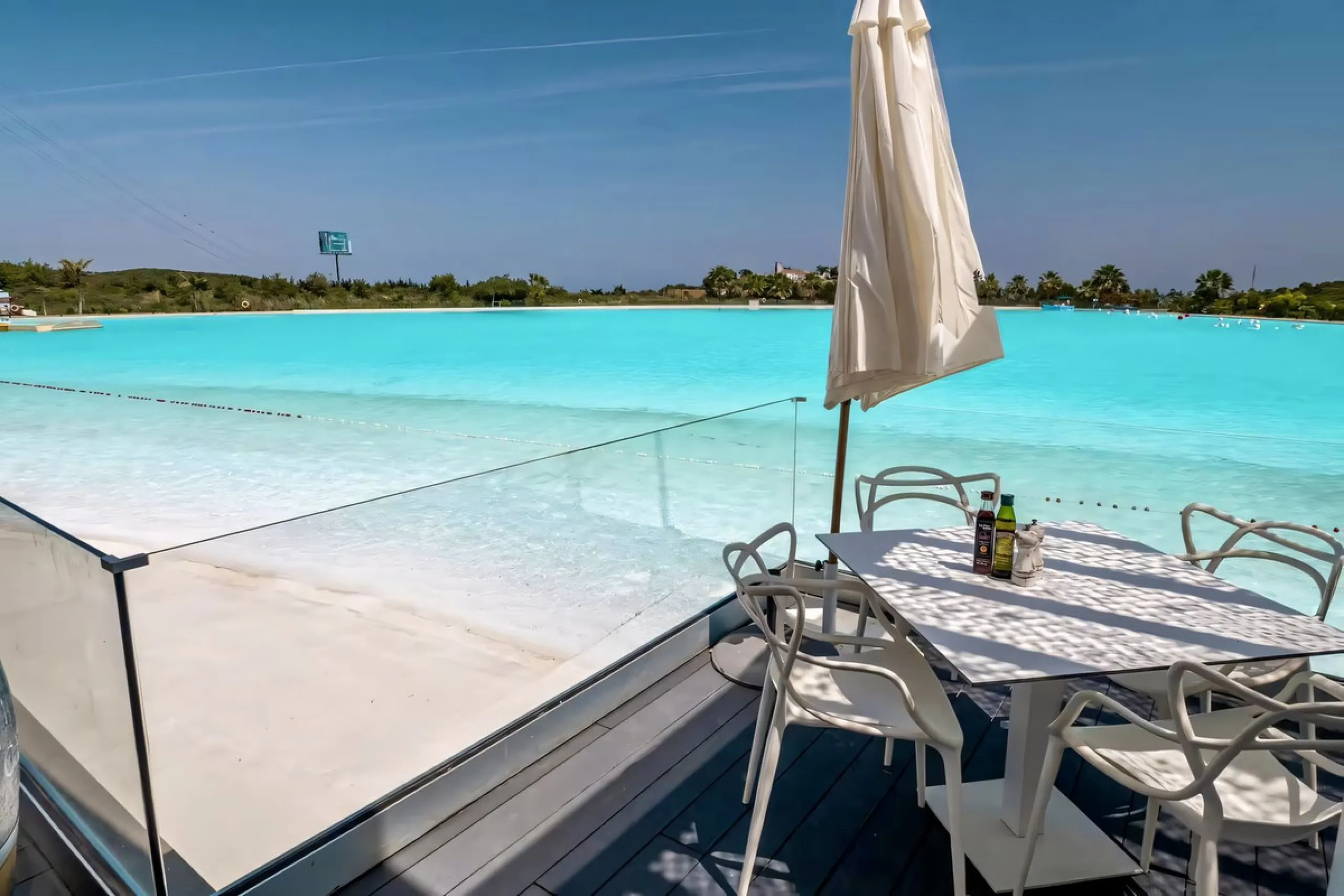 We are pleased to present this bright; modern  and stunning elevated ground floor apartment in the heart of  Casares; Alcazaba lagoon.  The open-concept living area seamlessly connects to a modern dining space, creating a comfortable environment filled wi