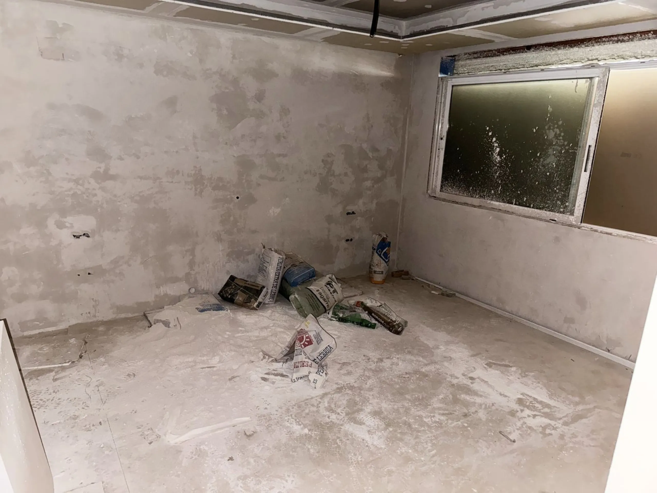 Apartment - Ground Floor Apartment в продаже в Marbella, Málaga. В доме 4 спален и 3 ванных комнат. Площадь дома 250 м². Площадь участка 186 м²