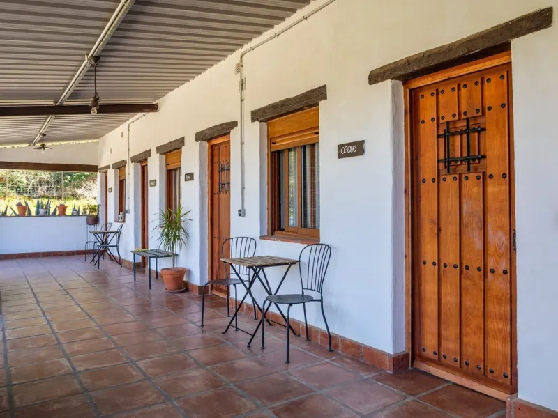 Commercial - Hotel в продаже в Casares, Málaga. В доме 8 спален и 6 ванных комнат. Площадь дома 559 м². Площадь участка 60000 м²