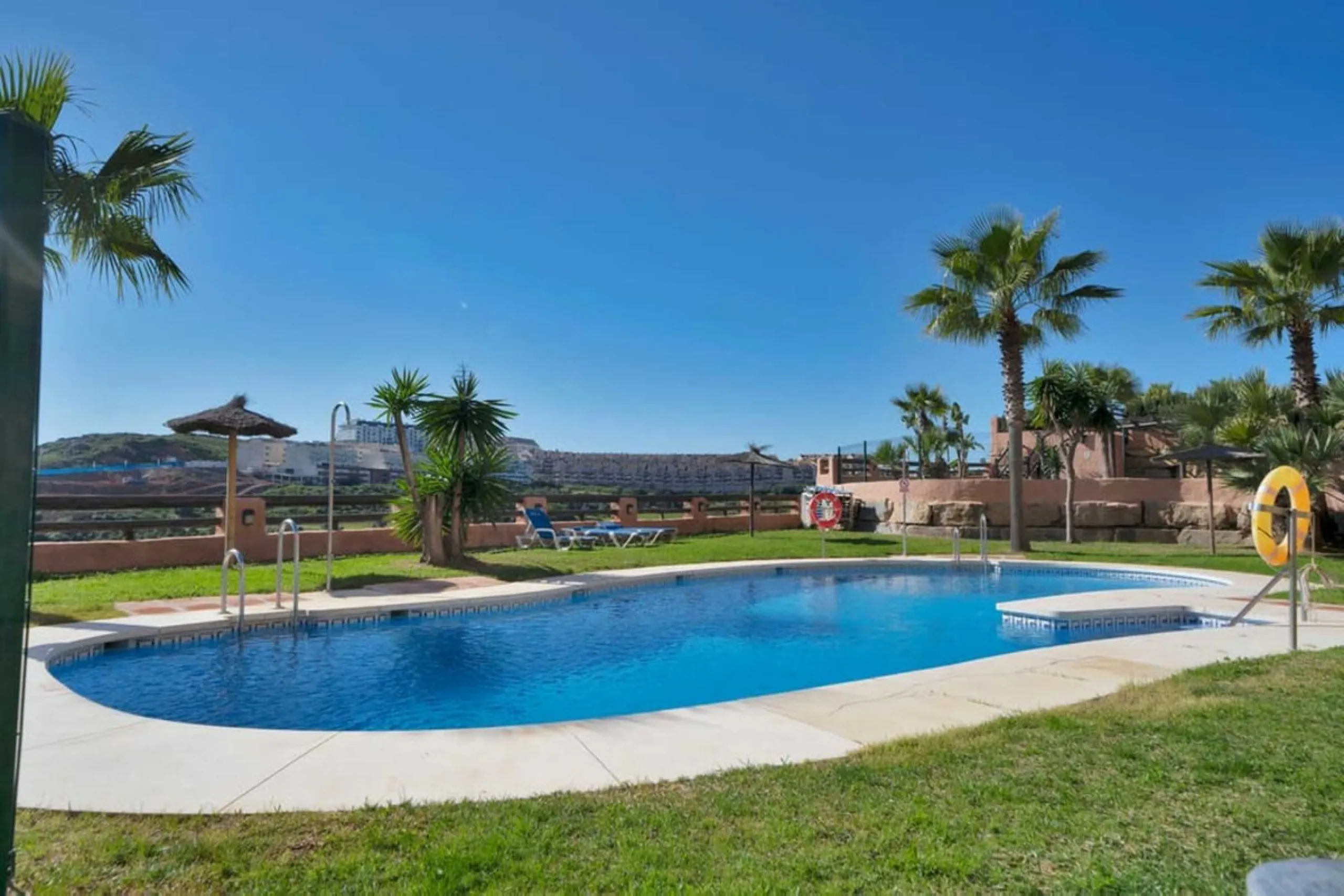 MAGNIFICENT 3-BEDROOM GROUND FLOOR APARTMENT WITH LARGE PRIVATE TERRACE