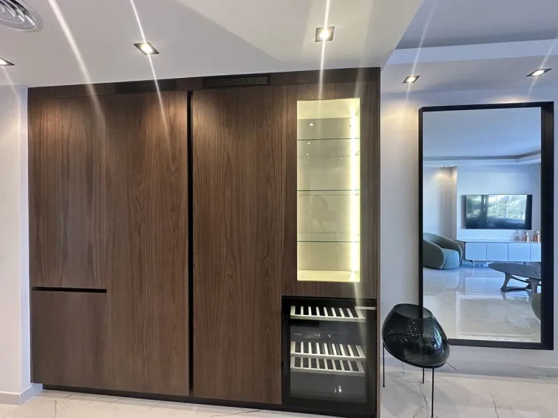 LUXURY APARTMENT IN LOS GRANADOS GOLF, NUEVA ANDALUCÍA – RECENTLY RENOVATED TO THE HIGHEST STANDARD