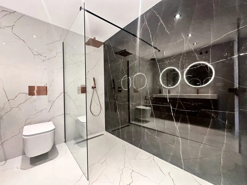 LUXURY APARTMENT IN LOS GRANADOS GOLF, NUEVA ANDALUCÍA – RECENTLY RENOVATED TO THE HIGHEST STANDARD