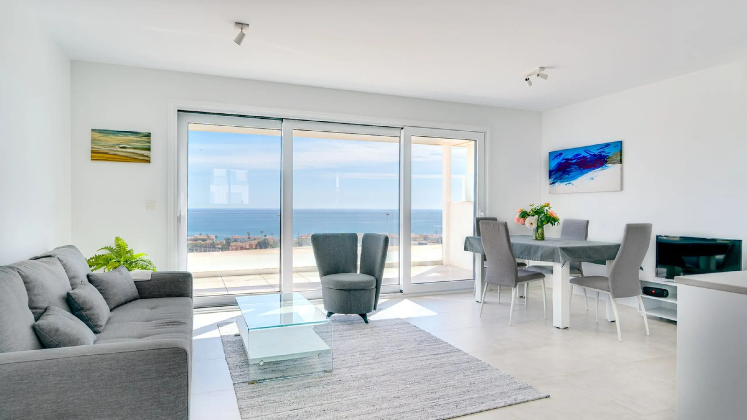 Apartment - Penthouse в продаже в Casares, Málaga. В доме 2 спален и 2 ванных комнат. Площадь дома 95 м²