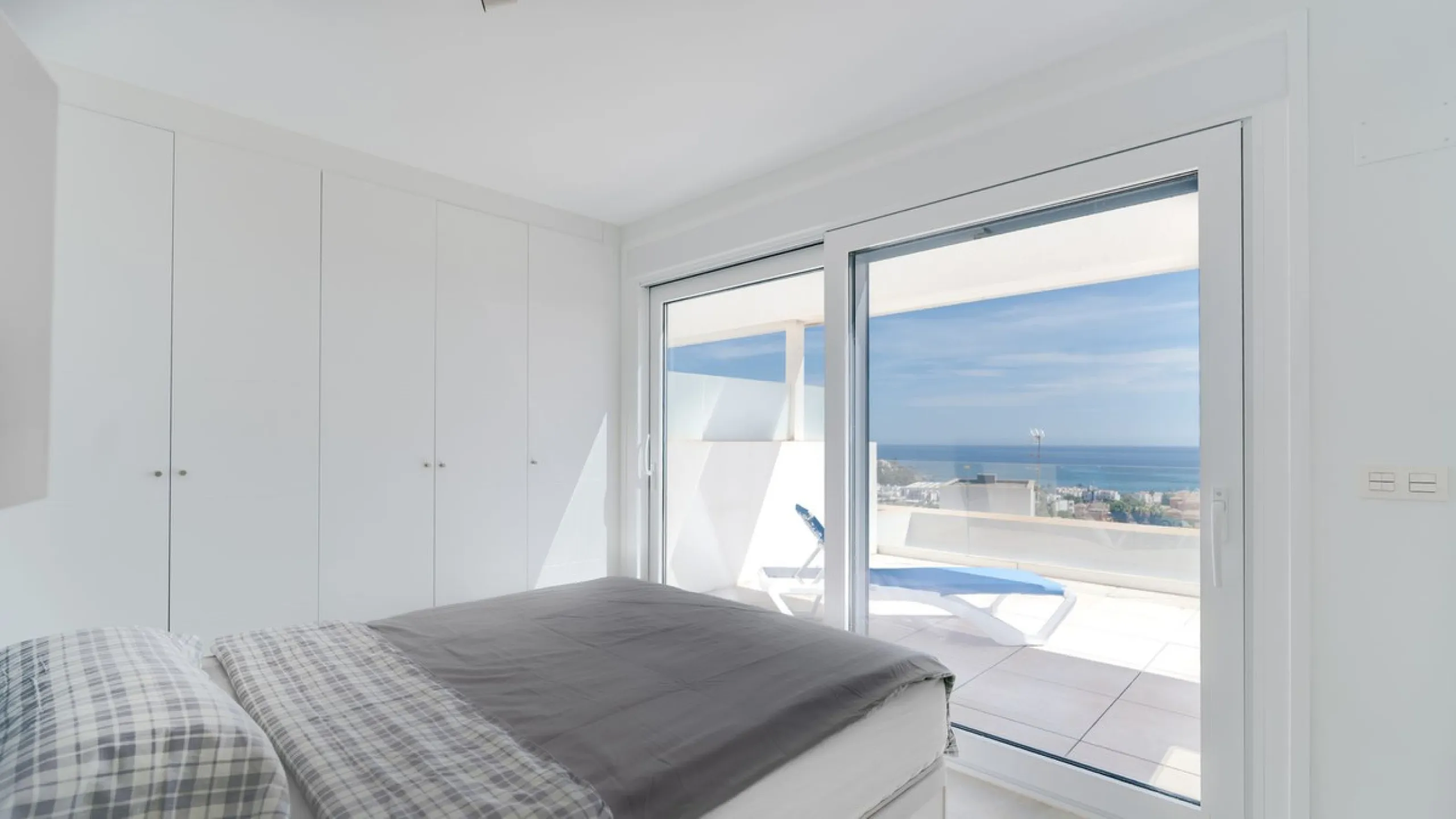 Apartment - Penthouse в продаже в Casares, Málaga. В доме 2 спален и 2 ванных комнат. Площадь дома 95 м²