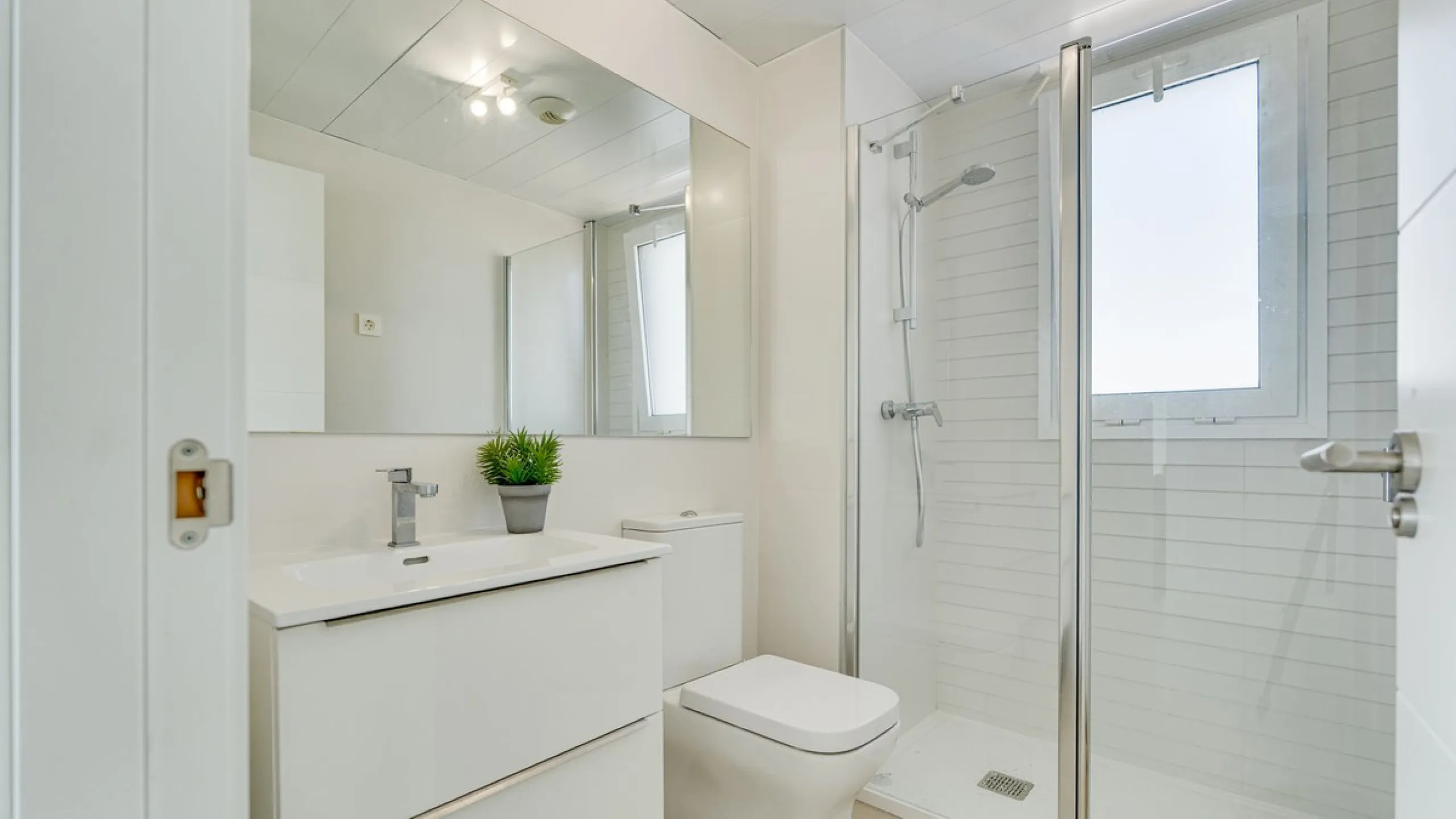 Apartment - Penthouse в продаже в Casares, Málaga. В доме 2 спален и 2 ванных комнат. Площадь дома 95 м²
